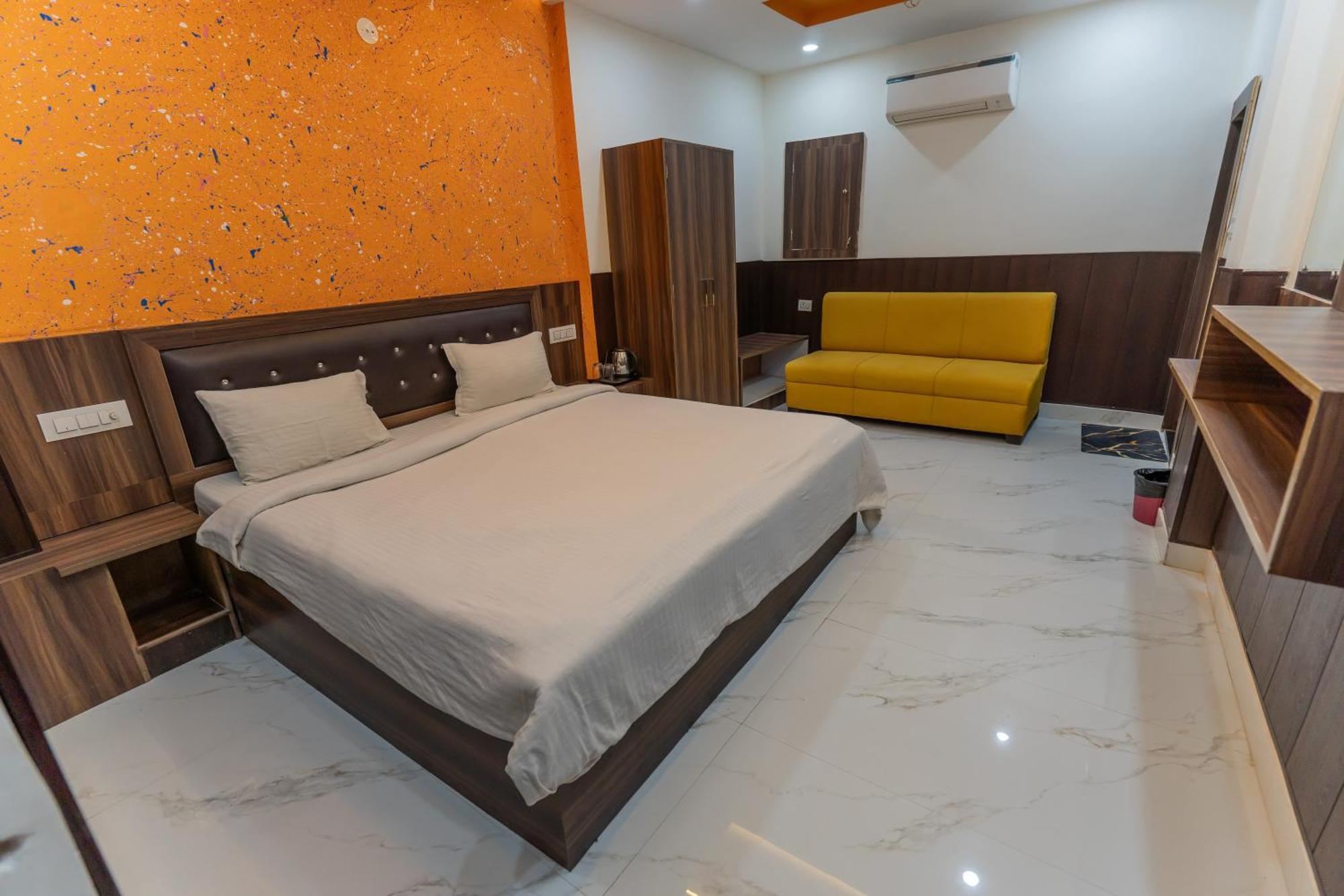 Big Brother Hostel Hotel Agra  Rum bild