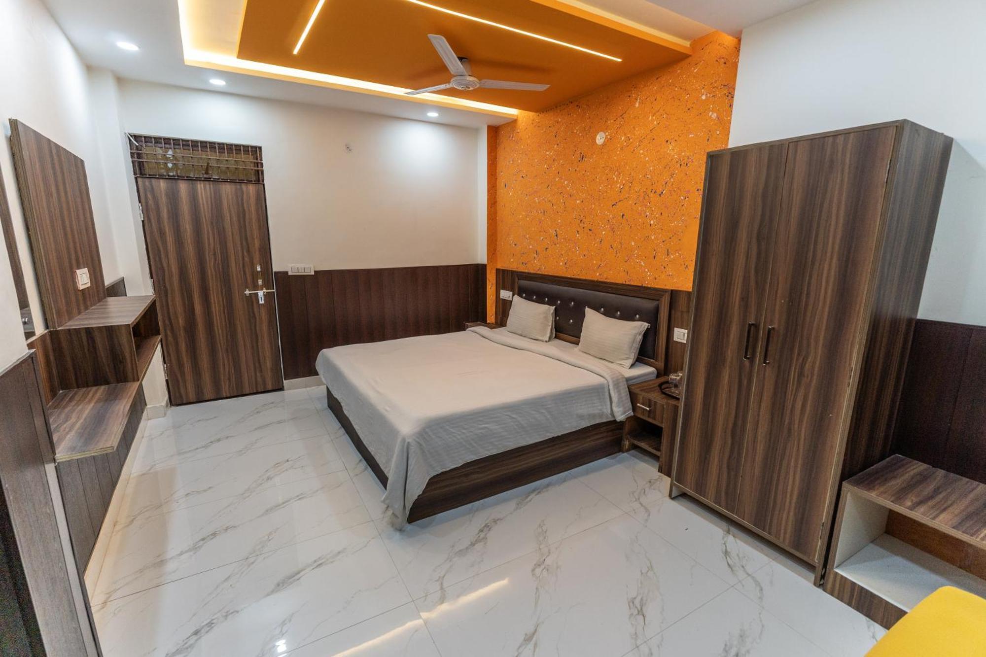 Big Brother Hostel Hotel Agra  Rum bild